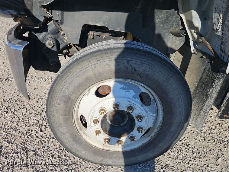 image for item EI8604 1995 Chevrolet Kodiak utility / service truck