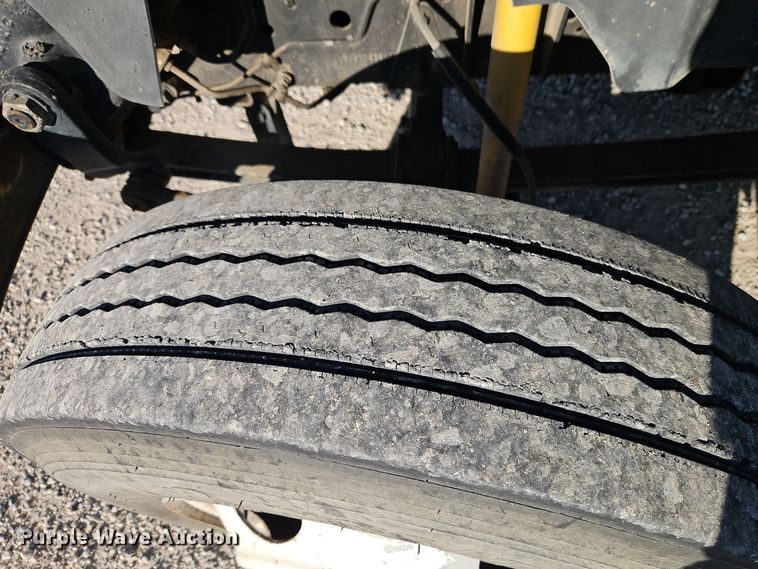 image for item EI8604 1995 Chevrolet Kodiak utility / service truck