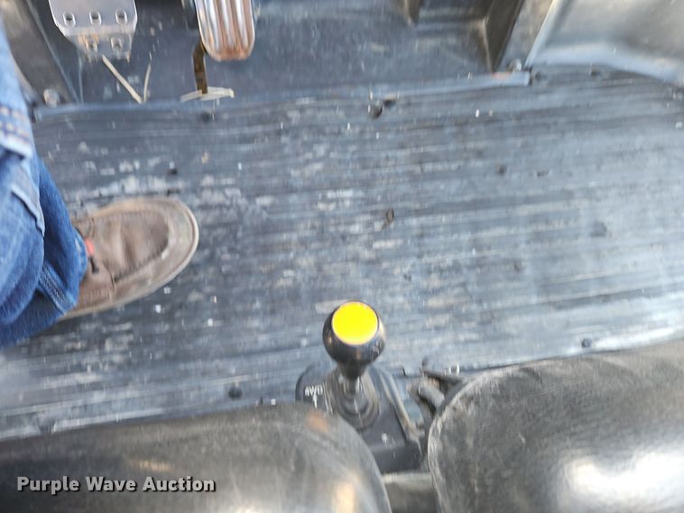 image for item EI8605 2014 Kubota RTV-X1120D utility vehicle