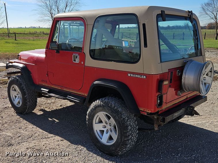 image for item EI8606 1990 Jeep Wrangler SUV