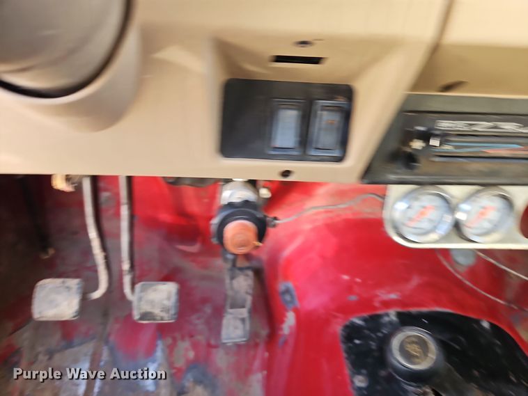 image for item EI8606 1990 Jeep Wrangler SUV