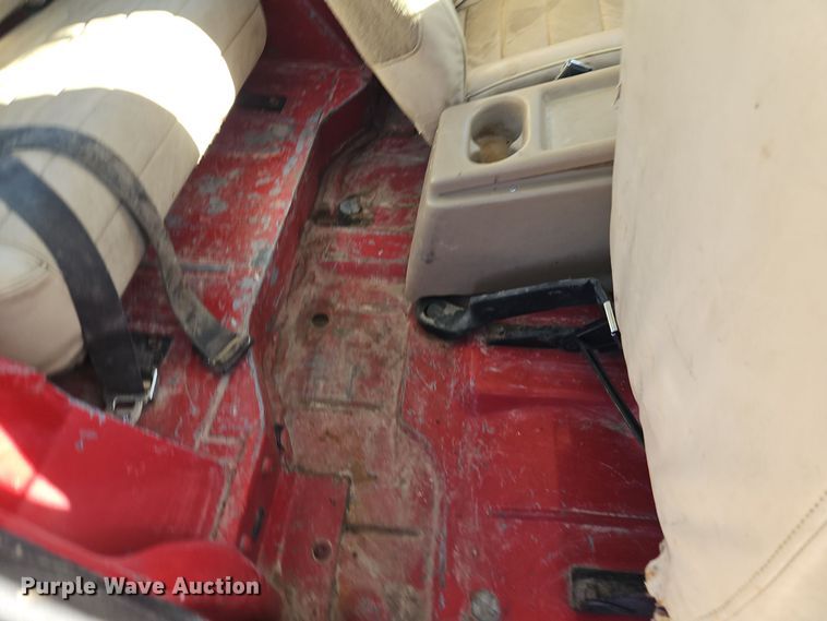 image for item EI8606 1990 Jeep Wrangler SUV