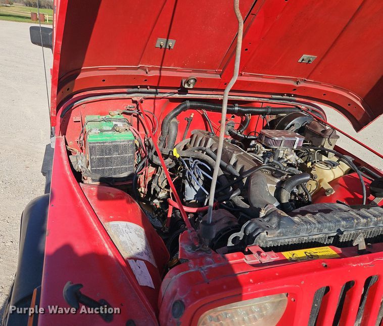 image for item EI8606 1990 Jeep Wrangler SUV