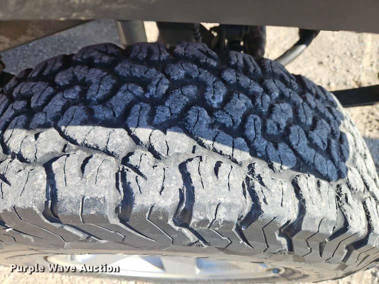 image for item EI8606 1990 Jeep Wrangler SUV