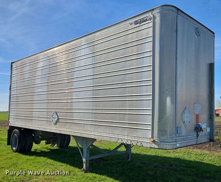 image for item EI8607 1984 Great Dane V10-700 dry van trailer