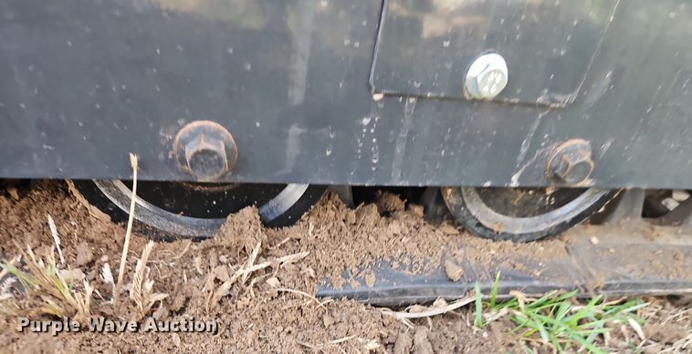 image for item EI8610 2024 LandHero LDH-T460 compact utility loader