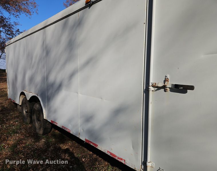 image for item EI8612 1999 CM Trailers enclosed cargo trailer