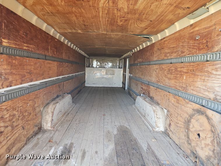 image for item EI8612 1999 CM Trailers enclosed cargo trailer