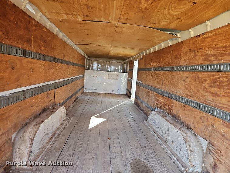 image for item EI8612 1999 CM Trailers enclosed cargo trailer