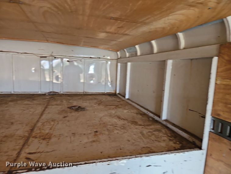 image for item EI8612 1999 CM Trailers enclosed cargo trailer