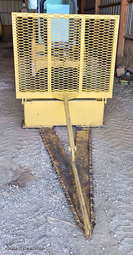 image for item EI8660 Perfect Tree Saw skid steer tree saw