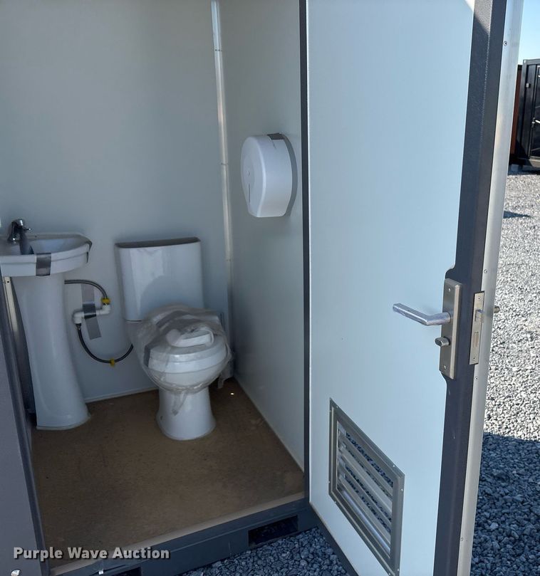 image for item EJ3219 Portable restroom