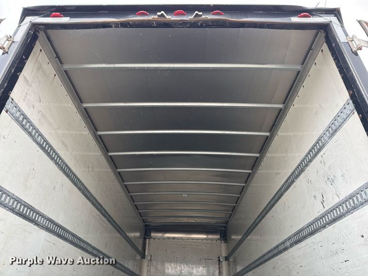 image for item EJ3299 2013 Kenworth box truck