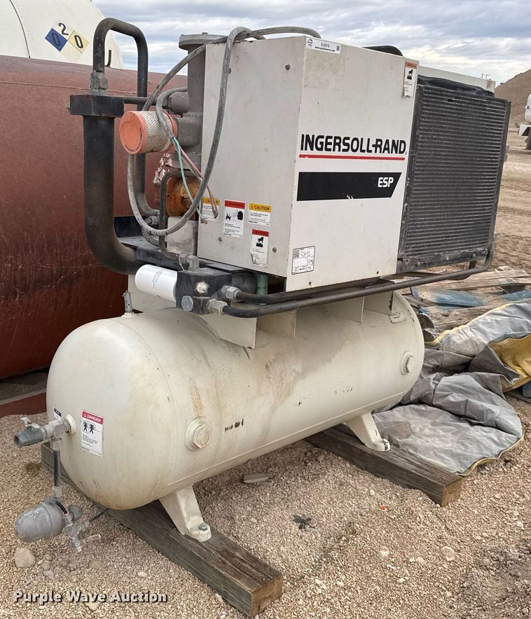 image for item EJ3316 Ingersoll-Rand EP-25 air compressor