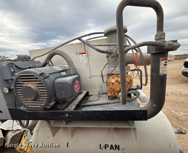 image for item EJ3316 Ingersoll-Rand EP-25 air compressor