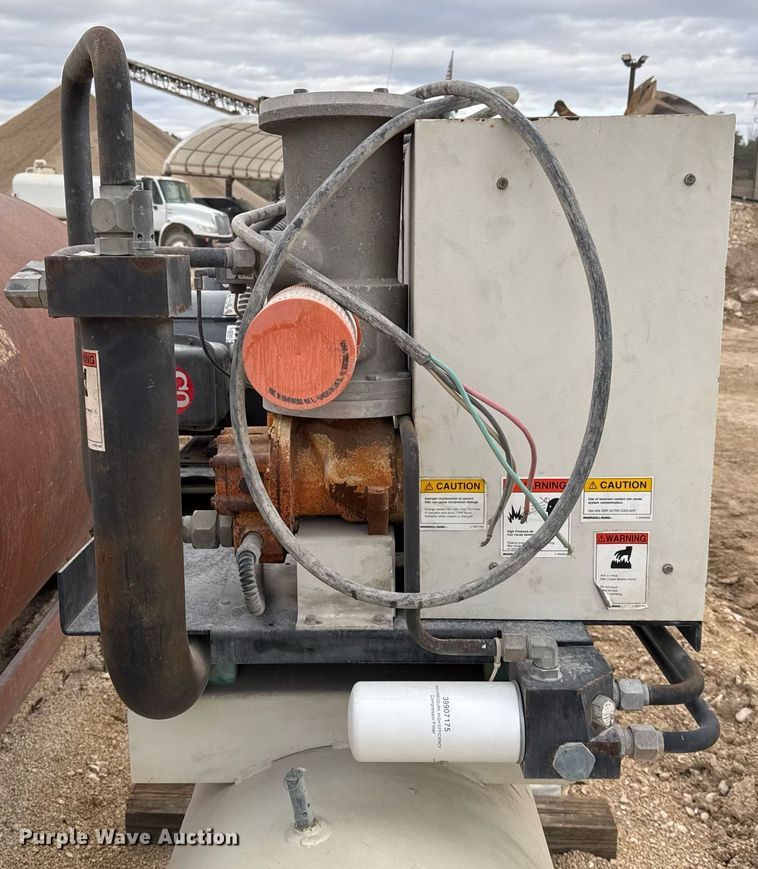 image for item EJ3316 Ingersoll-Rand EP-25 air compressor