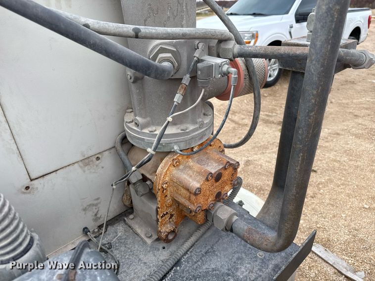 image for item EJ3316 Ingersoll-Rand EP-25 air compressor