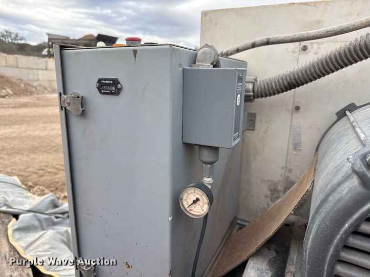 image for item EJ3316 Ingersoll-Rand EP-25 air compressor