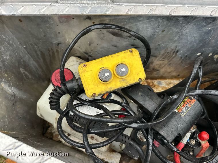 image for item EJ5169 2019 H&H trailers H8222EXA-100 tilt deck equipment trailer