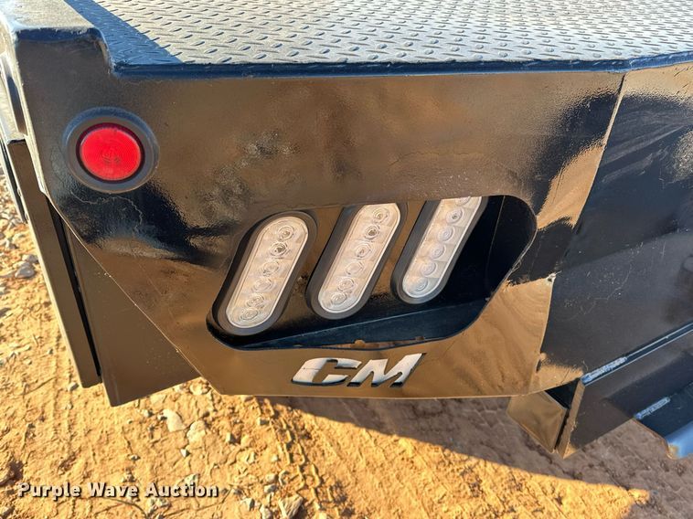 image for item EJ5212 2019 Ford F350 Super Duty flatbed pickup truck