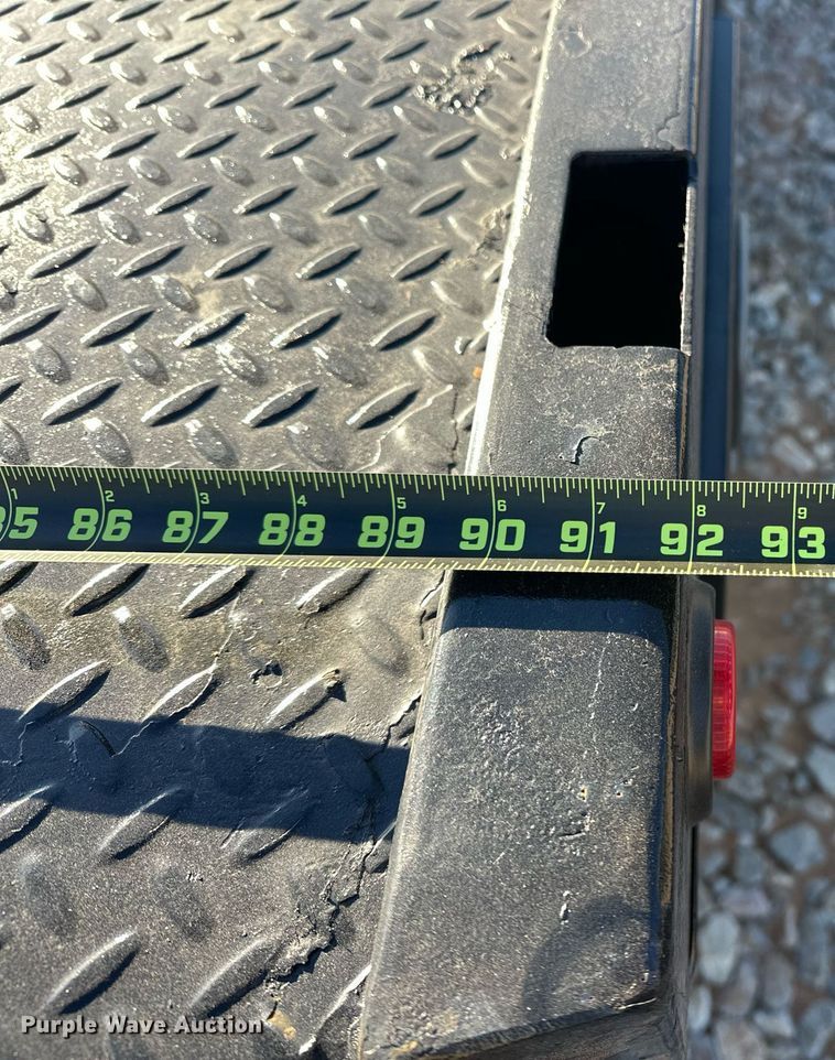 image for item EJ5212 2019 Ford F350 Super Duty flatbed pickup truck