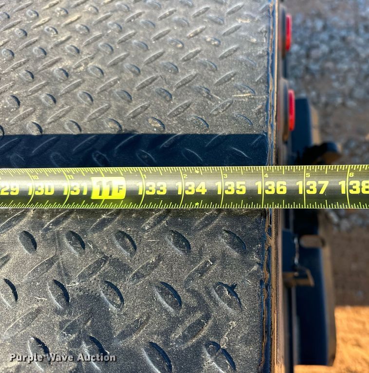 image for item EJ5212 2019 Ford F350 Super Duty flatbed pickup truck