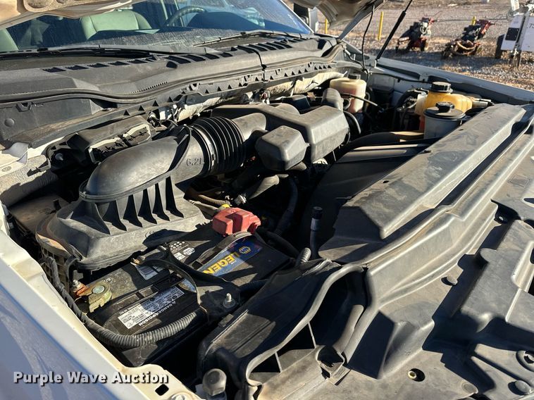 image for item EJ5212 2019 Ford F350 Super Duty flatbed pickup truck