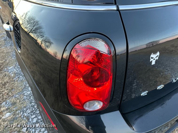 image for item EJ5217 2016 Mini Cooper Countryman S 