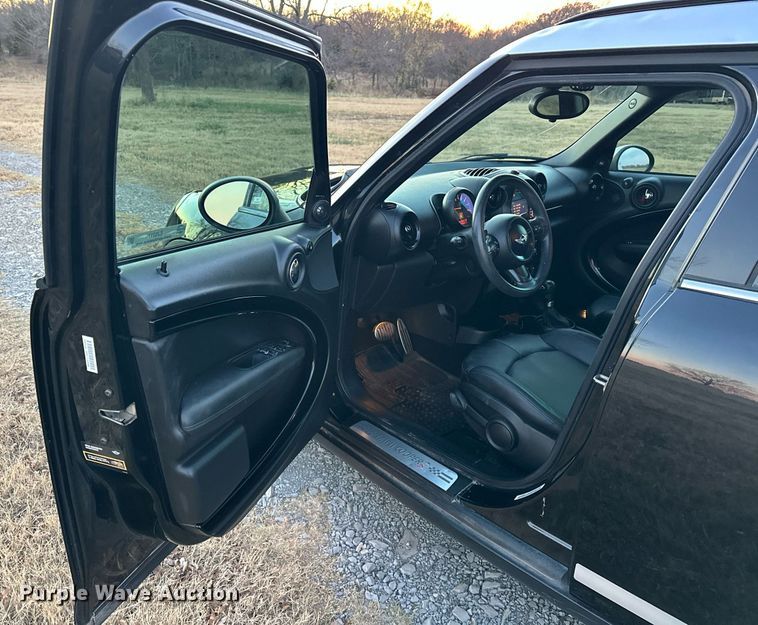 image for item EJ5217 2016 Mini Cooper Countryman S 