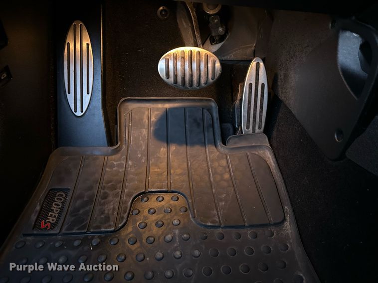 image for item EJ5217 2016 Mini Cooper Countryman S 