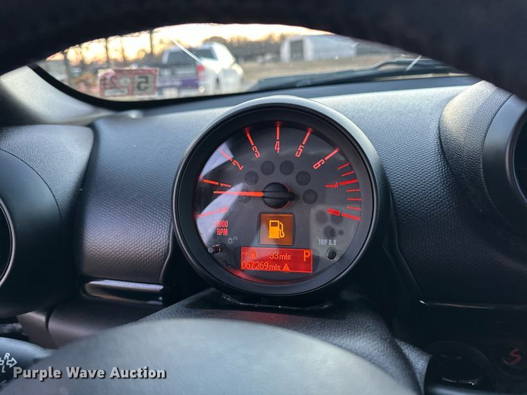 image for item EJ5217 2016 Mini Cooper Countryman S 