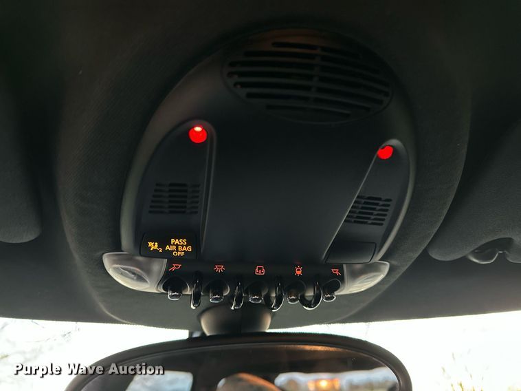 image for item EJ5217 2016 Mini Cooper Countryman S 