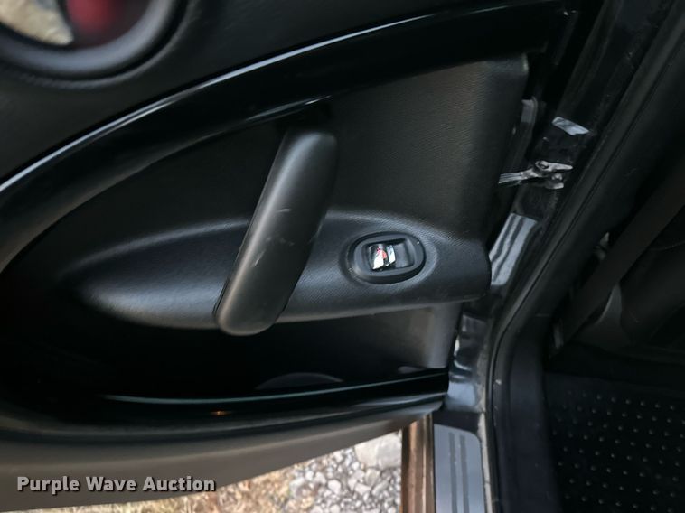 image for item EJ5217 2016 Mini Cooper Countryman S 