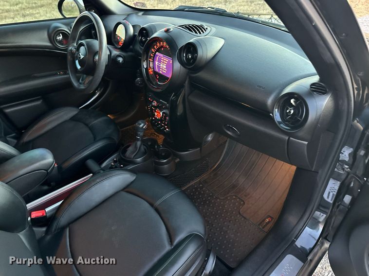 image for item EJ5217 2016 Mini Cooper Countryman S 