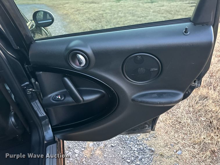 image for item EJ5217 2016 Mini Cooper Countryman S 