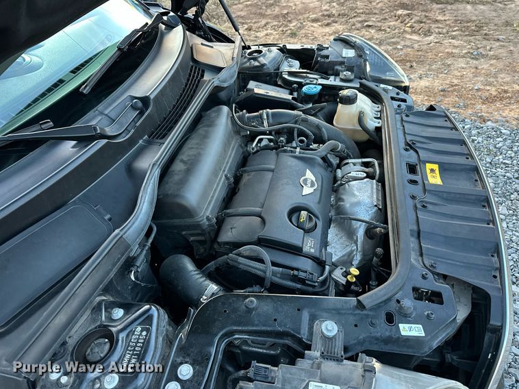 image for item EJ5217 2016 Mini Cooper Countryman S 