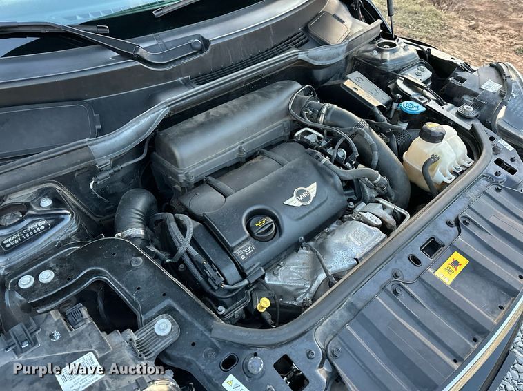 image for item EJ5217 2016 Mini Cooper Countryman S 