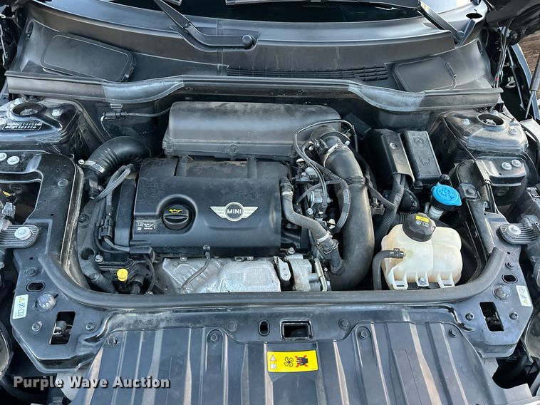 image for item EJ5217 2016 Mini Cooper Countryman S 