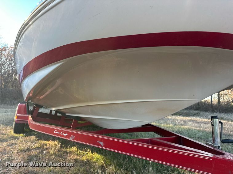 image for item EJ5218 1999 Chris Craft Sport Deck boat