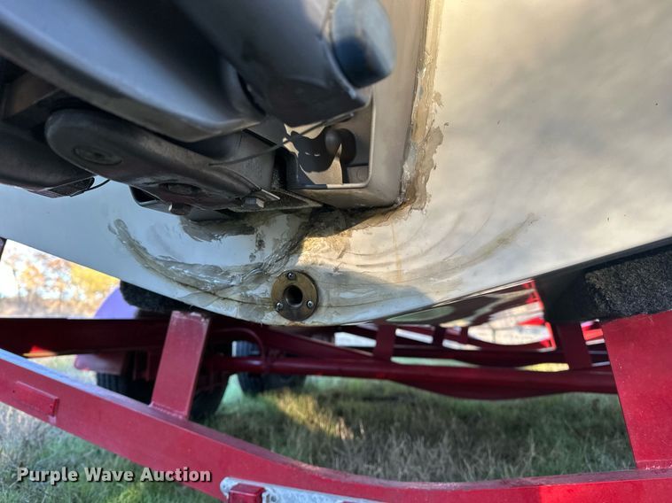 image for item EJ5218 1999 Chris Craft Sport Deck boat