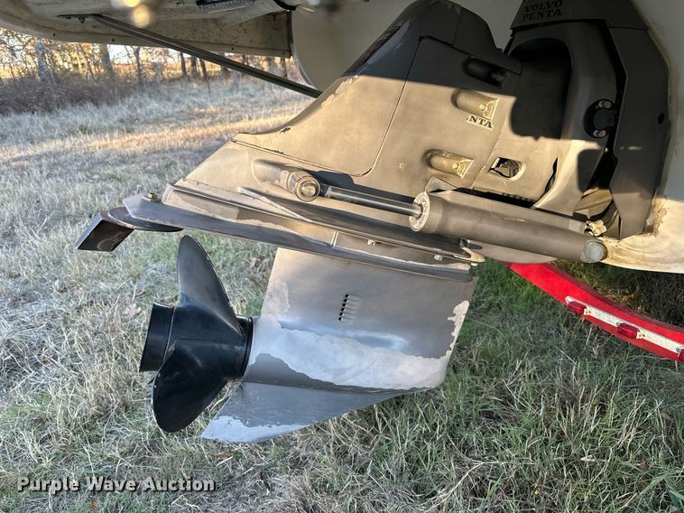 image for item EJ5218 1999 Chris Craft Sport Deck boat