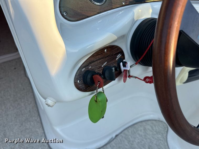 image for item EJ5218 1999 Chris Craft Sport Deck boat