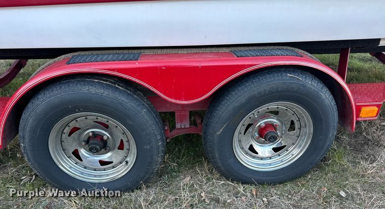 image for item EJ5218 1999 Chris Craft Sport Deck boat