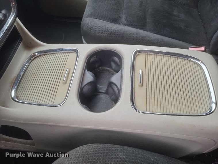 image for item EJ8128 2016 Dodge  Grand Caravan SXT van