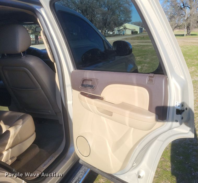 image for item EJ8129 2009 GMC  Yukon  SUV