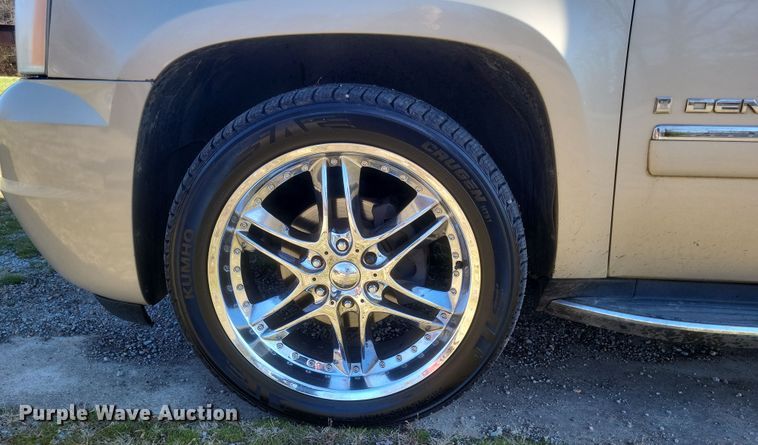 image for item EJ8129 2009 GMC  Yukon  SUV