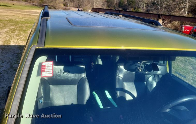 image for item EJ8130 2012 Jeep Liberty SUV