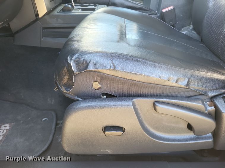 image for item EJ8130 2012 Jeep Liberty SUV