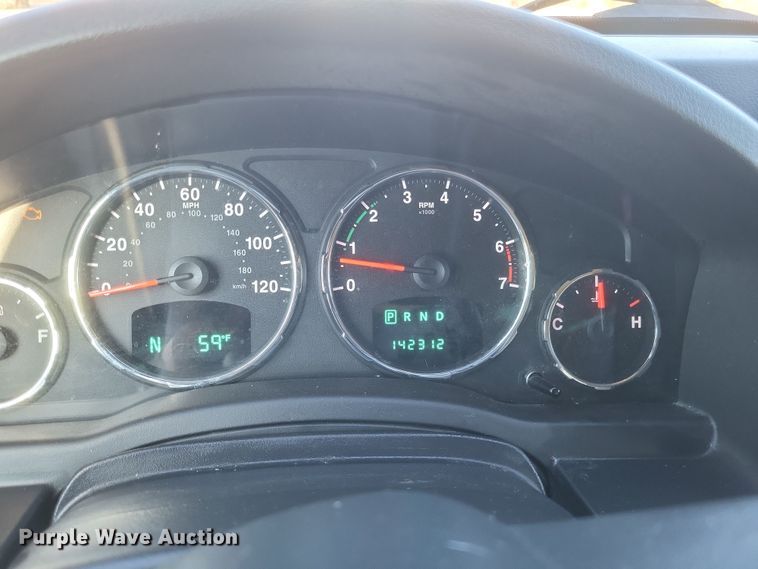 image for item EJ8130 2012 Jeep Liberty SUV