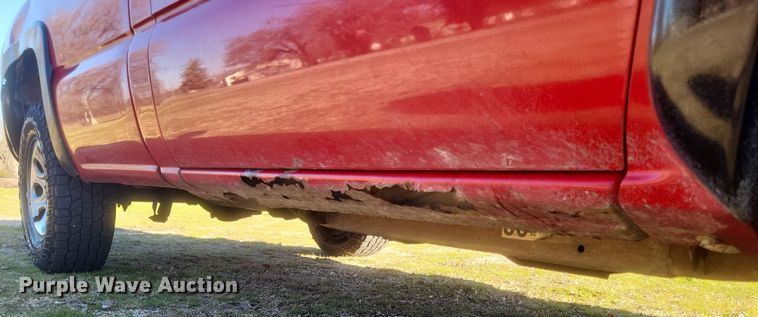 image for item EJ8131 2002 Chevrolet  Silverado 1500 pickup truck